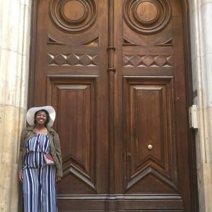 Meet your Posher, Taryn